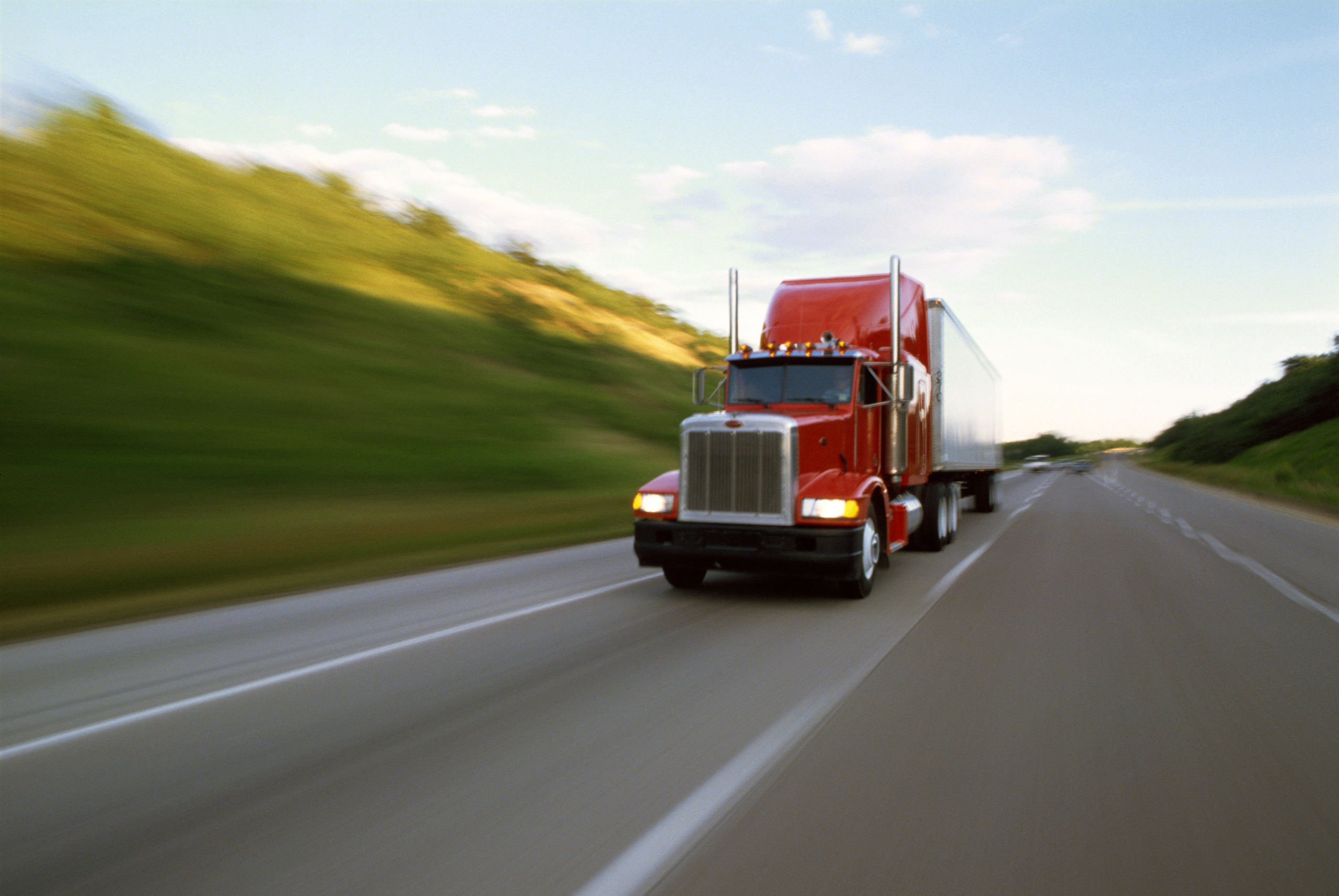 Transportation Freight Trends & News Roundup: Cargo Theft Trends, Teamsters Sue DOT and More